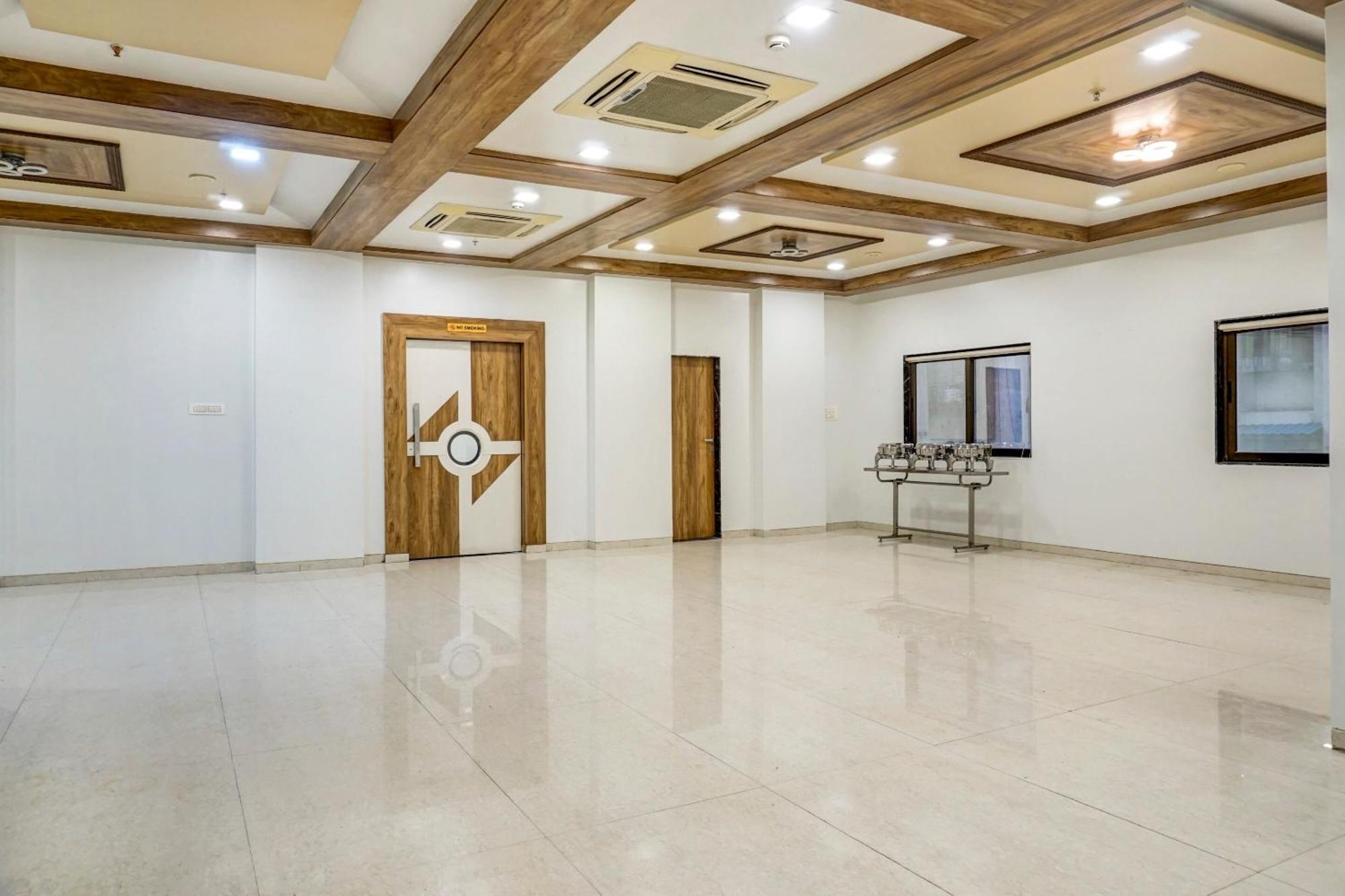 Hotel Tej Inn Plaza Near Igi Airport Delhi New Delhi Exterior foto
